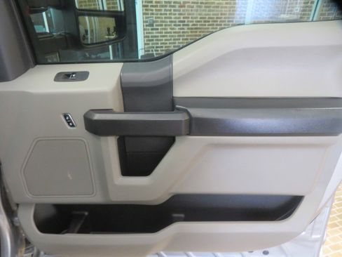 Used 2022 Ford F250 XL w/ STX Appearance Package AWD/4WD image 27