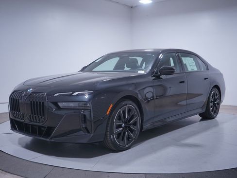 New 2026 BMW 740i w/ Premium Package image 1
