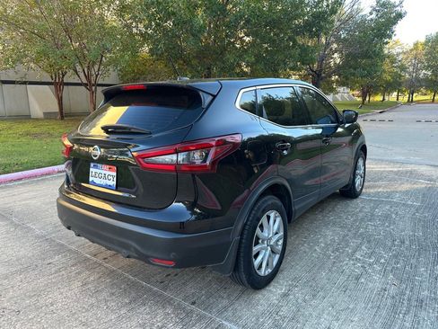 Used 2022 Nissan Rogue Sport S image 19