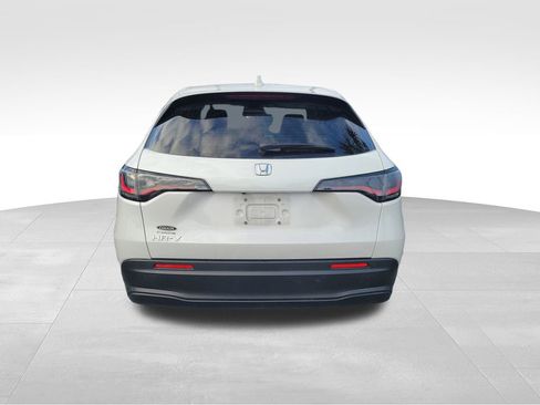 Certified 2024 Honda HR-V LX image 13