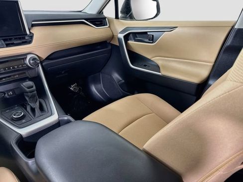 Certified 2025 Toyota RAV4 LE AWD/4WD image 23