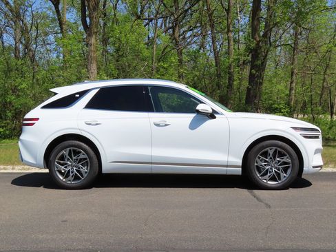 Used 2025 Genesis GV70 2.5T AWD/4WD image 2
