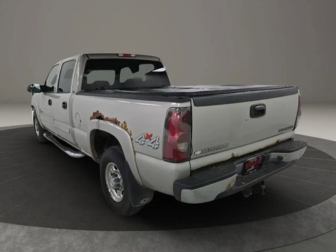 Used 2003 Chevrolet Silverado 1500 LT RWD image 3