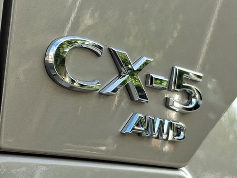 New 2025 MAZDA CX-5 AWD 2.5 S w/ Preferred Package image 23