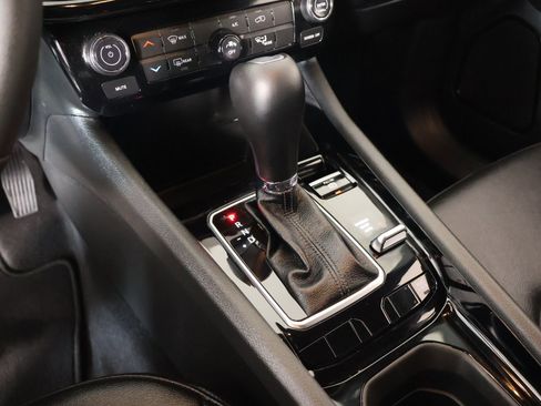 Used 2026 Jeep Compass Altitude image 8