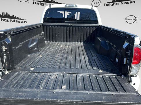 Used 2020 Toyota Tacoma TRD Sport w/ TRD Premium Sport Package image 36