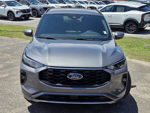 Used 2024 Ford Escape ST-Line Select w/ Tech Pack #1 AWD/4WD image 3