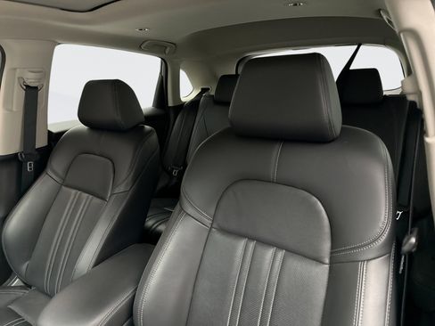 Used 2023 Honda HR-V EX-L image 10