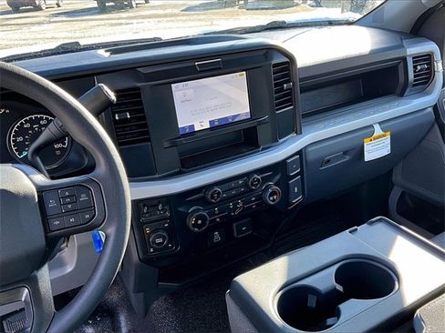 New 2026 Ford F250 XL w/ XL Chrome Package image 8