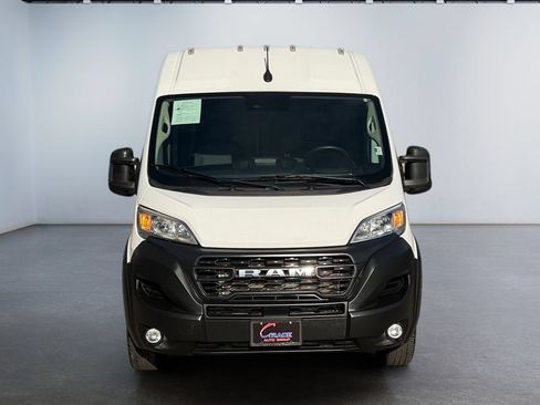 Used 2025 RAM ProMaster 2500 w/ Convenience Group FWD image 2