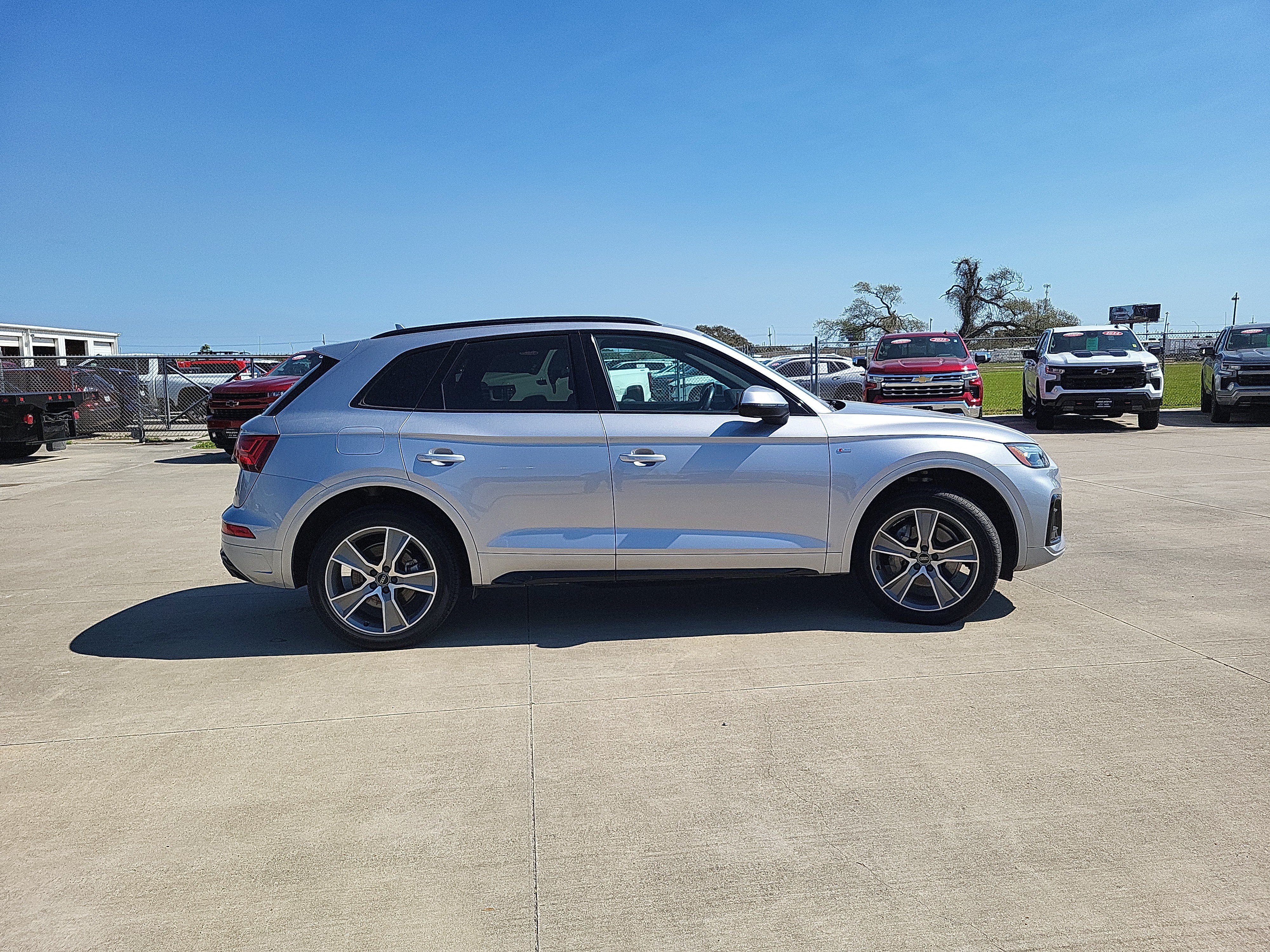 New 2025 Audi Q5 2.0T Premium AWD/4WD image 4