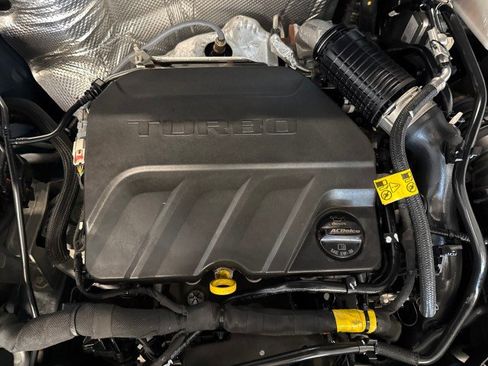 Used 2024 Buick Envista Preferred w/ Convenience I Package FWD image 31