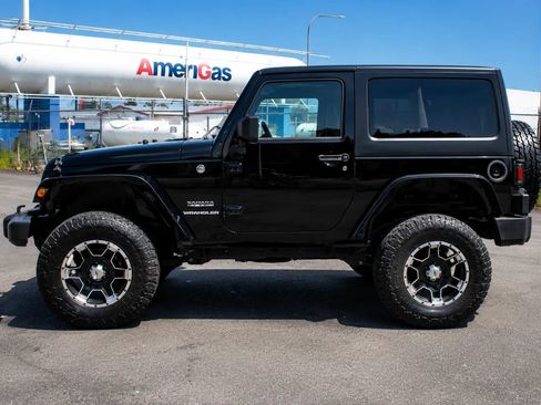 Used 2012 Jeep Wrangler Sport AWD/4WD image 4