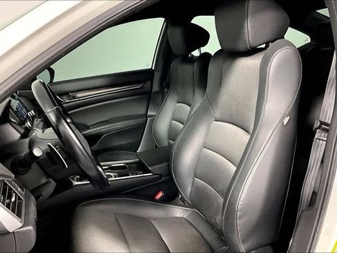 Used 2020 Honda Accord Sport image 25