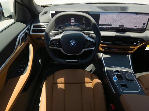 New 2026 BMW i4 eDrive40 w/ Parking Assistance Package RWD image 16