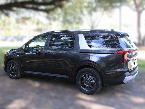 New 2026 Kia Carnival EX image 16