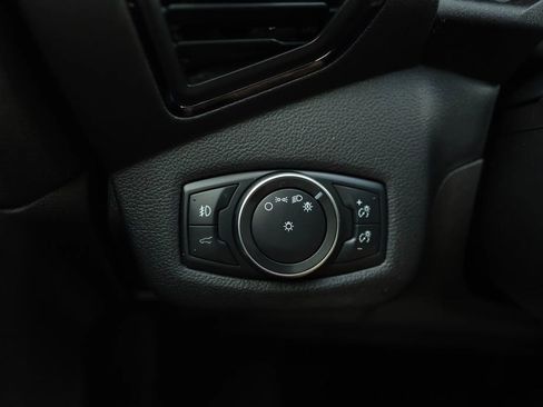 Used 2019 Ford Escape Titanium image 25