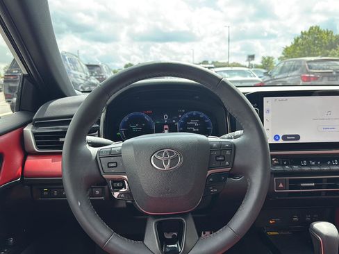 Used 2025 Toyota Camry XSE image 14