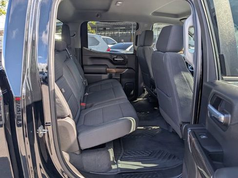 Used 2022 Chevrolet Silverado 1500 RST image 11