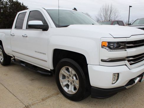Used 2018 Chevrolet Silverado 1500 LTZ Z71 AWD/4WD image 11