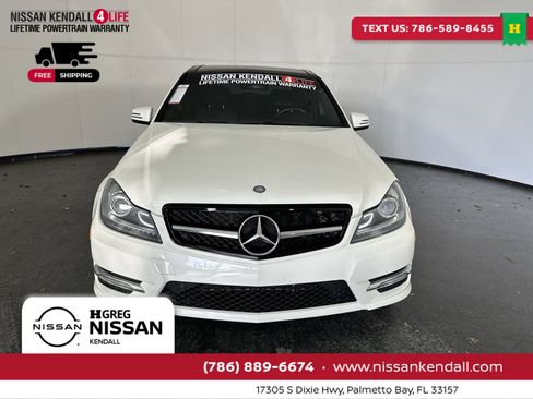 Used 2014 Mercedes-Benz C 350 Sport image 4