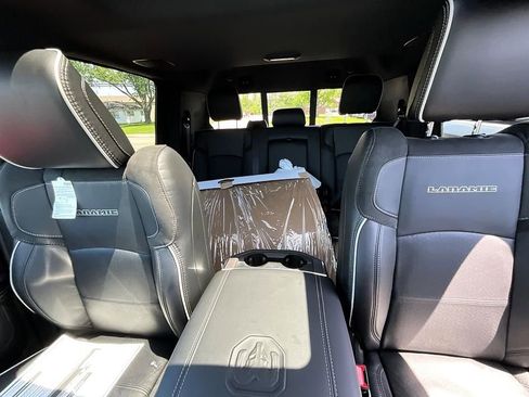 New 2026 RAM 3500 Laramie AWD/4WD image 37