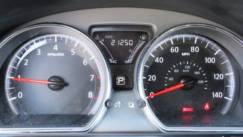 Used 2019 Nissan Versa SV FWD image 10