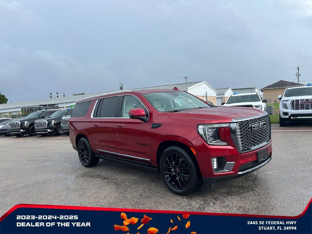 Used 2024 GMC Yukon XL Denali w/ Denali Reserve Package AWD/4WD image 2