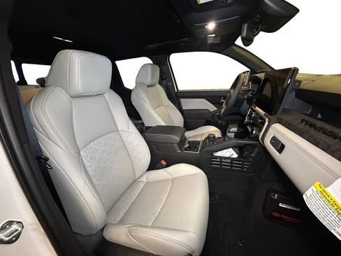 New 2026 Toyota Tacoma Limited AWD/4WD image 15