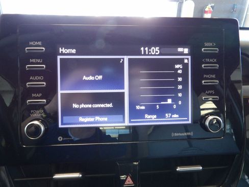 Used 2024 Toyota Camry SE image 34