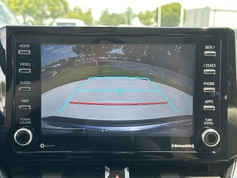 Used 2021 Toyota Corolla LE FWD image 25