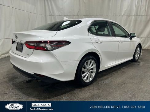 Used 2023 Toyota Camry LE image 9