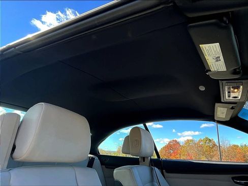 Used 2013 BMW 328i Convertible image 16