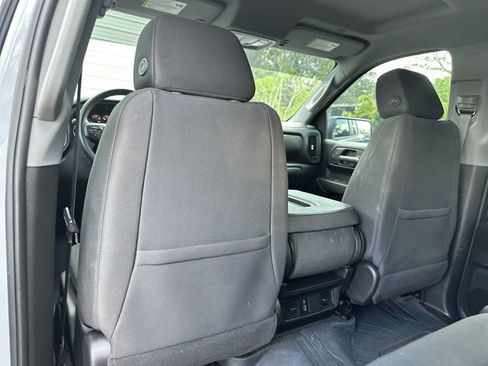 Certified 2024 Chevrolet Silverado 1500 Custom w/ LPO, Dark Essentials Package AWD/4WD image 16