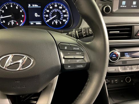 Used 2021 Hyundai Kona Limited AWD/4WD image 12