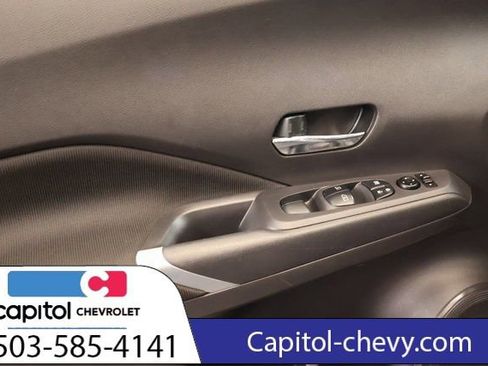 Used 2024 Nissan Kicks SV image 11