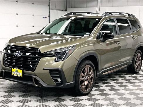 Used 2025 Subaru Ascent Bronze Edition AWD/4WD image 12
