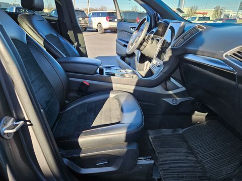 Used 2023 Ford Edge ST-Line w/ Class II Trailer Tow Package image 28