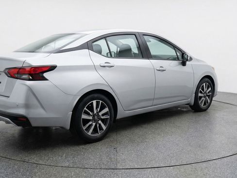 Used 2025 Nissan Versa SV FWD image 9