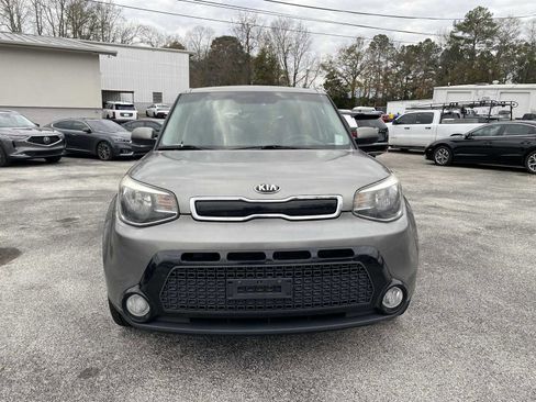 Used 2016 Kia Soul + image 5