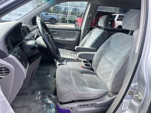 Used 2004 Honda Odyssey EX image 12