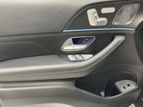 Certified 2024 Mercedes-Benz GLS 450 4MATIC image 11