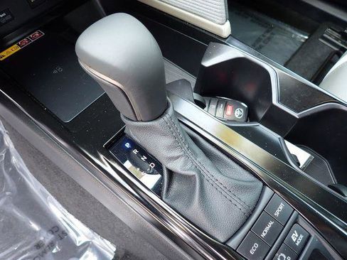 Certified 2025 Toyota Camry SE w/ Convenience Package FWD image 24