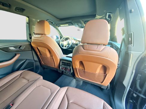 Used 2021 Audi Q8 Premium Plus image 30