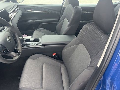 Used 2025 Toyota Camry LE image 19