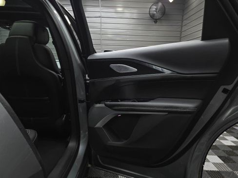 Used 2024 Cadillac Lyriq Sport AWD/4WD image 38
