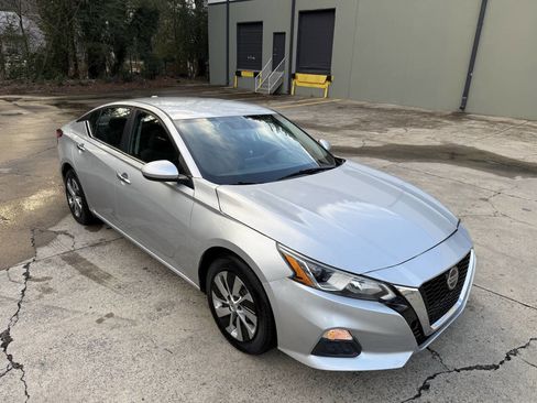 Used 2019 Nissan Altima 2.5 S image 15