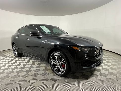 Used 2023 Maserati Levante GT image 6