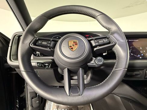 Certified 2025 Porsche Cayenne S image 37