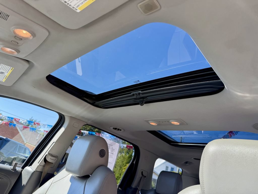 Used 2016 GMC Acadia SLT w/ Premium Edition FWD image 25